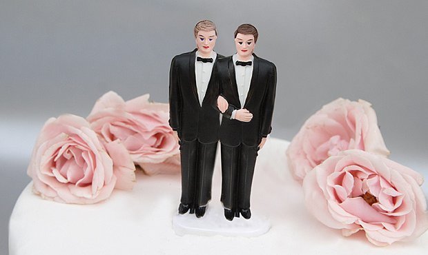 В Екатеринбурге ЗАГС зарегистрировал однополый брак, допустив ошибку в имени невесты