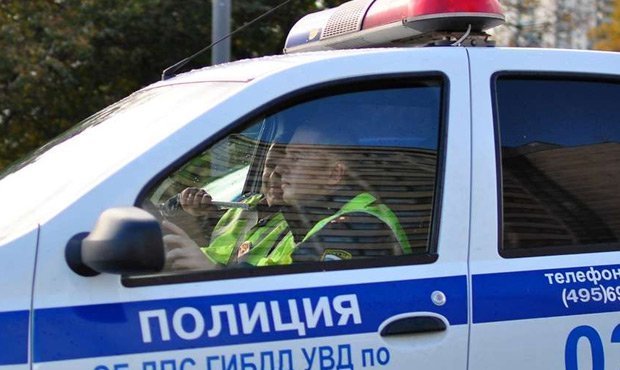 На востоке Москвы автомобиль Hyundai сбил на тротуаре четырех человек. Один погиб