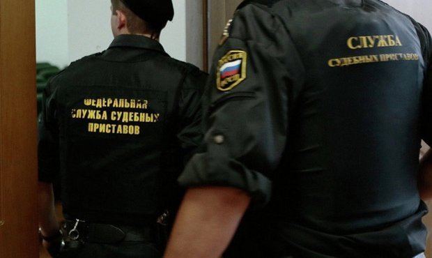 В Иркутске судебный пристав под видом пациента проник в клинику и арестовал ее имущество