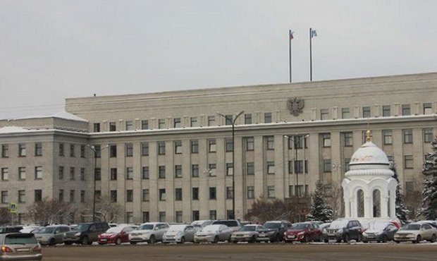 В Иркутской области недовольный властями фермер разбил окна здания правительства