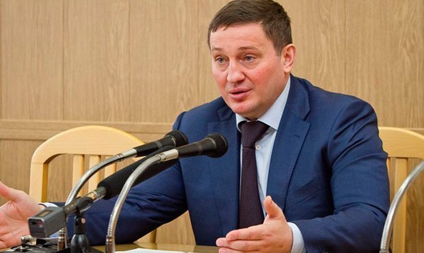 Волгоградский губернатор раскритиковал депутатов за планы отдохнуть в Африке за счет бюджета