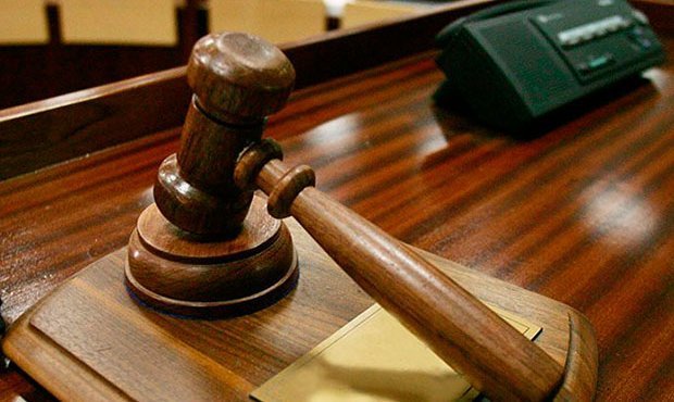 Суд конфисковал у чиновницы машину, купленную на деньги неизвестного происхождения