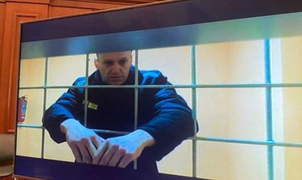 Алексея Навального этапировали в колонию в Мелехово, где для него приготовили «тюрьму в тюрьме»