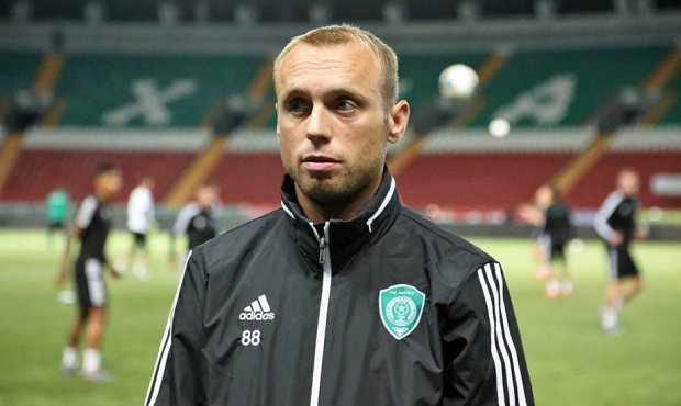 Футболист Денис Глушаков потребовал от своей жены 201 млн рублей