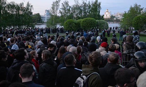 Арестованный за участие в акции против строительства храма на месте сквера подал жалобу в ЕСПЧ