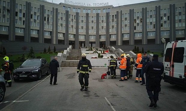 В Петербурге в больнице для пациентов с коронавирусом произошел пожар. Пять человек погибли