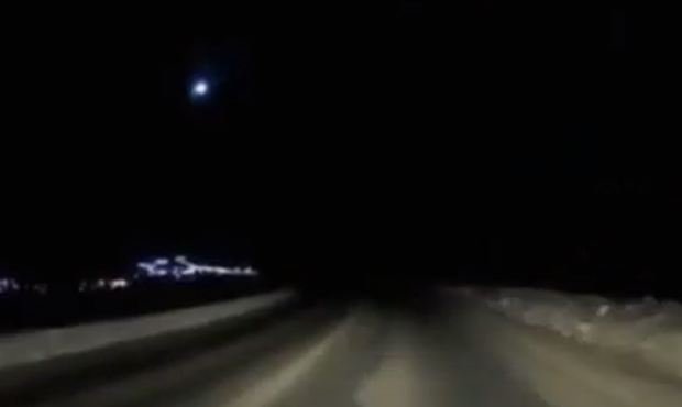 Жители Камчатского края сняли на видео взрыв метеорита