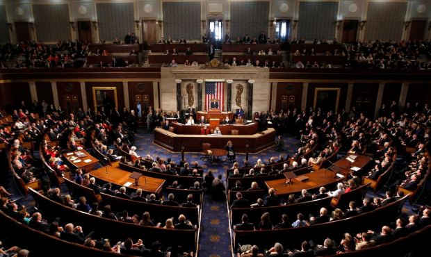 Сенат США большинством голосов одобрил выделение Украине $40 млрд помощи