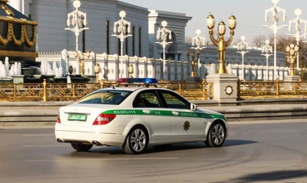 В Туркмении запретили слово «коронавирус» и арестовывают за ношение защитных масок