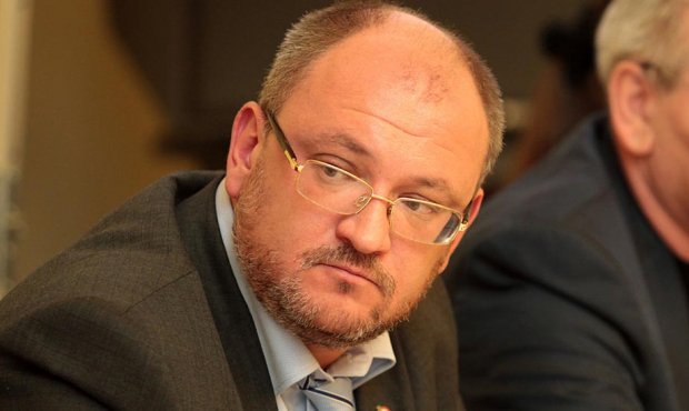 Оппоненты депутата Максима Резника потратили на его дискредитацию в СМИ около 10 млн рублей
