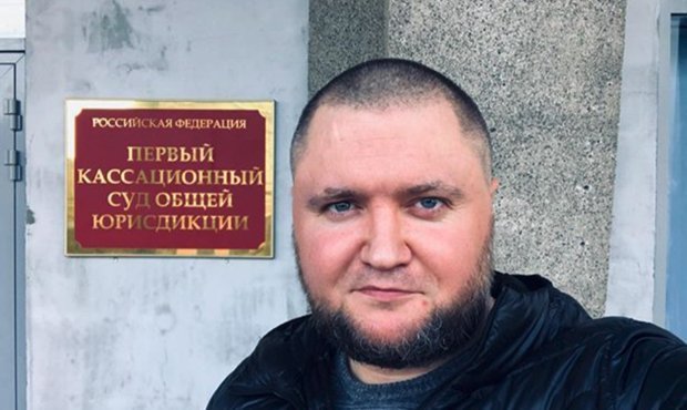 Защита обвиняемого в вымогательстве «омбудсмена полиции» опубликовала переписку, доказывающую его невиновность