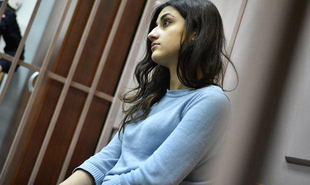 СКР официально признал сестер Хачатурян потерпевшими по делу о насилии со стороны отца