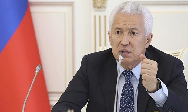 Глава Дагестана Владимир Васильев ушел в отставку. На его место назначен сенатор от Ставрополья