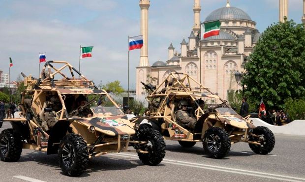 Туроператоры предложили российским мужчинам милитари-тур в Чечню