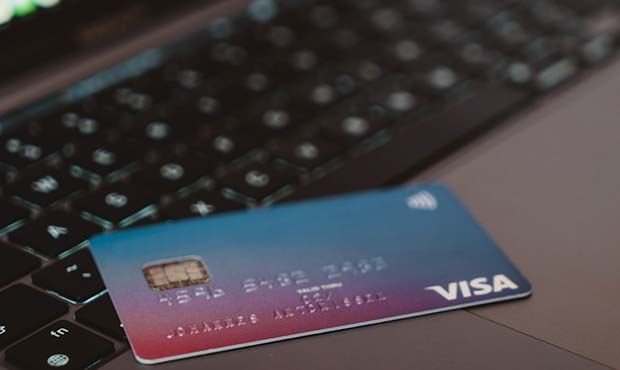 Visa и Stripe приостановили обслуживание виртуальных карт Bankoff из-за россиян
