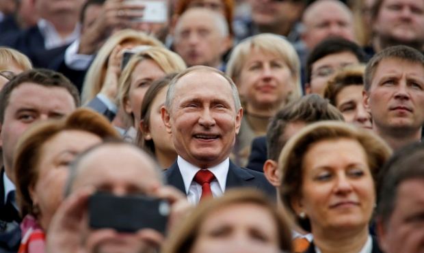Путин выделит 500 млрд рублей на помощь россиянам, чтобы снизить градус недовольства перед выборами