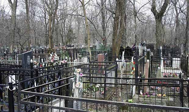 Жители ростовского поселка остались без свободных мест на кладбище из-за чиновников