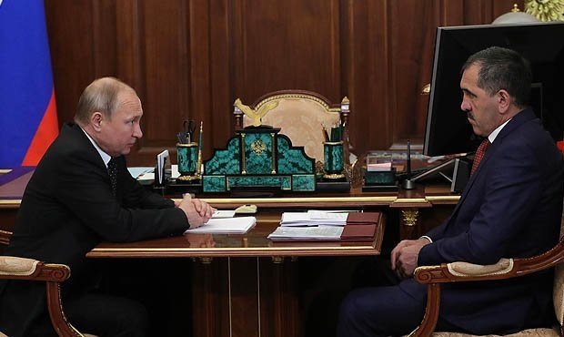 Президент утвердил отставку главы Ингушетии Юнус-Бека Евкурова