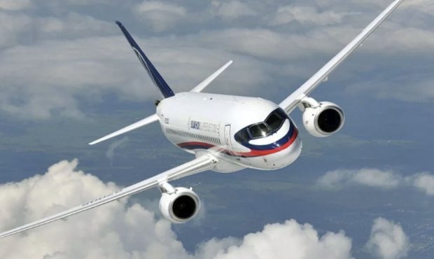 Российский самолет SSJ100 провалил испытания по эвакуации пассажиров