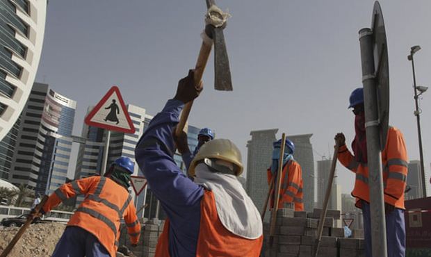 В Катаре во время подготовки страны к ЧМ-2022 погибли тысячи трудовых мигрантов