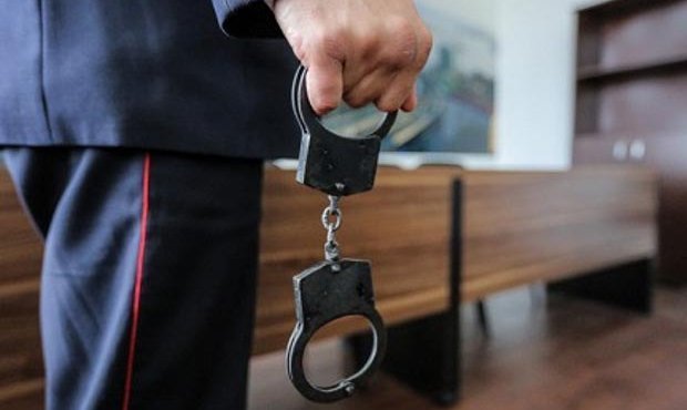 В Белгородской области полицейских отправили в тюрьму за мошенничество и превышение полномочий