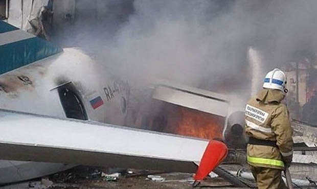 По факту жесткой посадки самолета Ан-24 в Нижнеангарске возбуждено уголовное дело