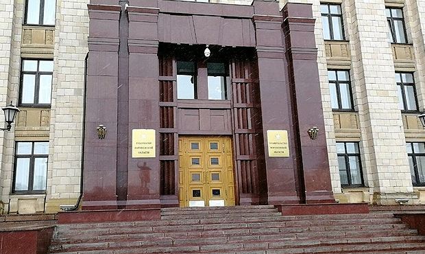 Власти Воронежской области на фоне роста заболеваемости запланировали банкет на 700 человек