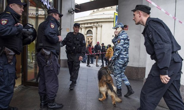 В Петербурге неизвестные «от имени Рамзана Кадырова» заминировали суды, станции метро и гипермаркеты