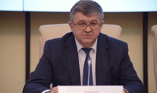 Заместителя главы Минздрава, лишенного степени доктора медицинских наук, отправили в отставку