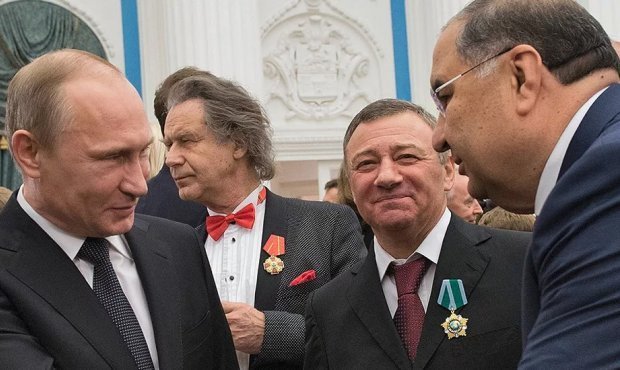 Представитель президента Дмитрий Песков заявил, что в России олигархов нет