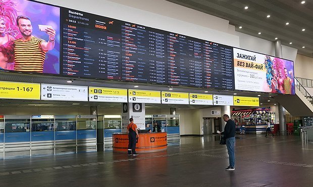 В первый день возобновления международного авиасообщения из Москвы за границу улетели 2,5 тысячи человек