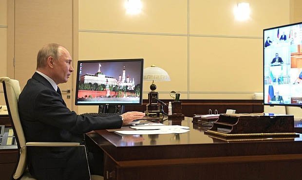 Владимир Путин пообещал финансовую помощь регионам и бизнесу на фоне пандемии коронавируса