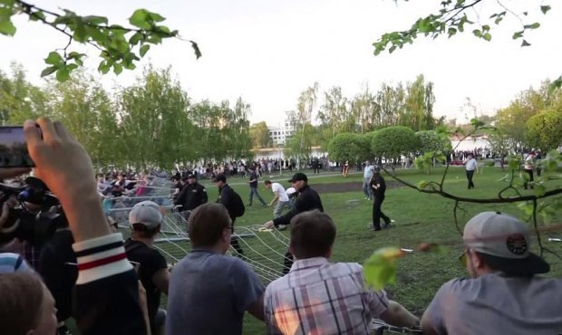 Жители Екатеринбурга в ходе опроса высказались против строительства храма на месте сквера