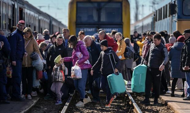 Украину с начала спецоперации покинуло более 5 млн человек. Больше половины остались в Польше