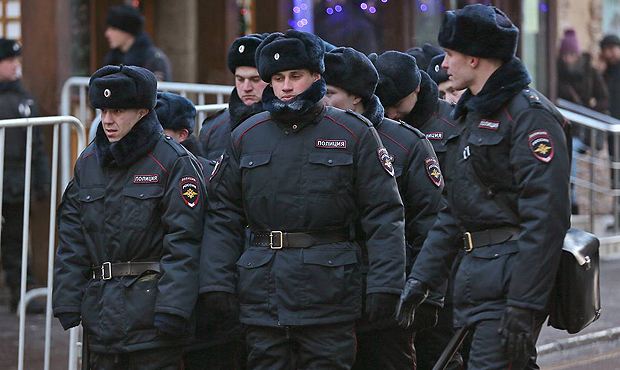 Московским силовикам приказали ездить на работу в гражданском из-за недовольства населения