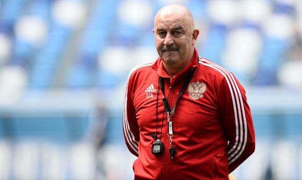 Зарплату главного тренера сборной России в 2,5 млн евро назвали неадекватной