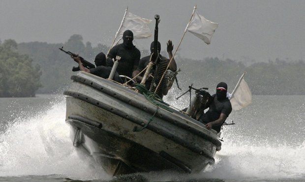 МИД РФ сообщил об освобождении российских моряков, захваченных нигерийскими пиратами