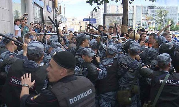 Прокуратура закрыла дело против блогера, призывавшего деанонимизировать сотрудников Росгвардии