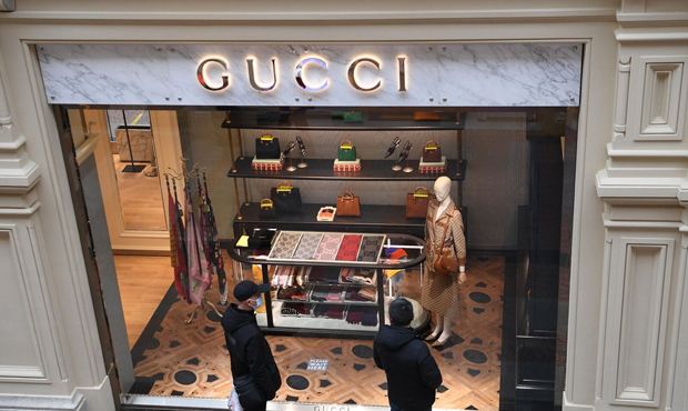Компания-владелец брендов Calvin Klein, Gucci, Hugo Boss и Burberry объявила об уходе из России