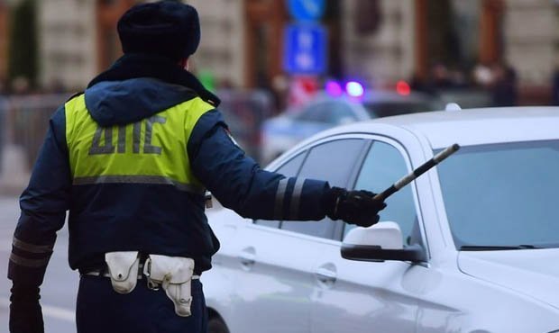 Сотрудники ГИБДД и ФССП проводят рейды по отлову злостных неплательщиков автомобильных штрафов