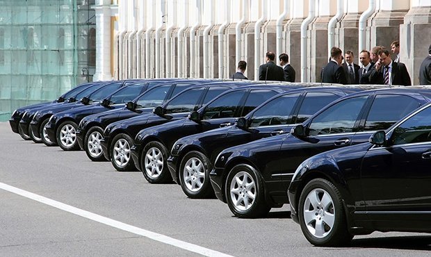 Минобрнауки потратит 222 млн рублей на машины с водителями для своих сотрудников