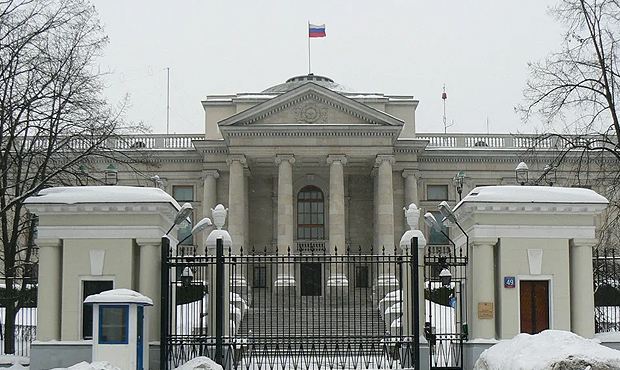 Власти Польши заблокировали банковские счета российского посольства