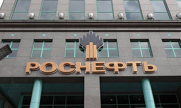 «Роснефть» решила не снижать размер выплат членам совета директоров из-за коронавируса и обвала цен на нефть