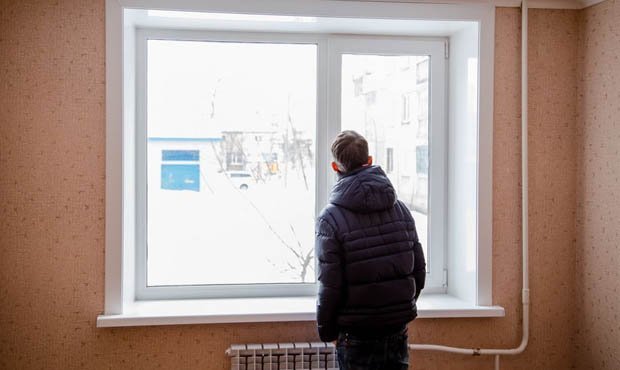 Более 190 тысяч российских сирот не получили квартиры от государства
