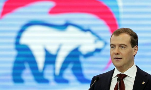 Дмитрий Медведев запретил членам «Единой России» участвовать в выборах как самовыдвиженцы
