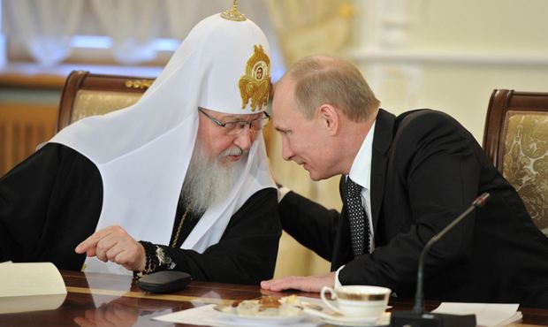 Патриарх Кирилл убедил Путина заблокировать закон о запрете побоев в семьях