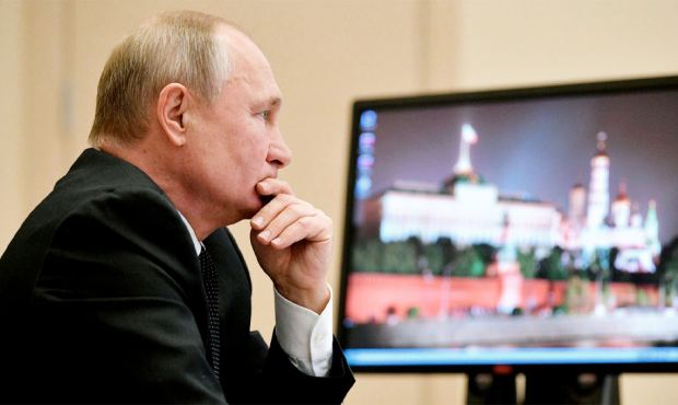Впервые за 17 лет Владимир Путин отменил ежегодную «большую пресс-конференцию»