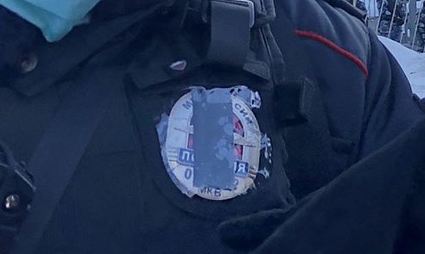 В МВД придумали новый ответ, почему полицейские на митингах прячут нагрудные жетоны