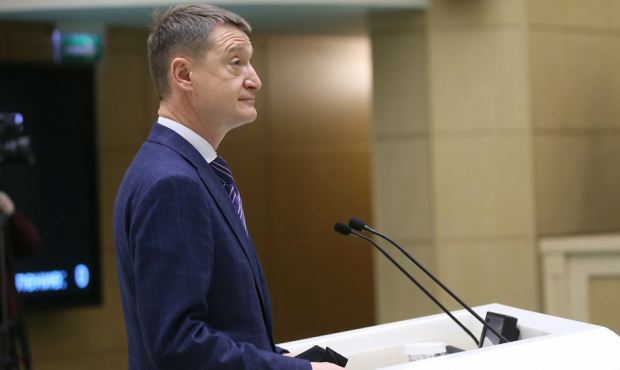 Совет Федерации отказался проверять информацию об офшорах семьи сенатора Олега Ткача