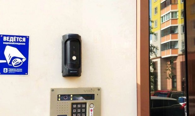 Власти Москвы устанавливают камеры слежения на всех домах, кроме тех, где живет элита